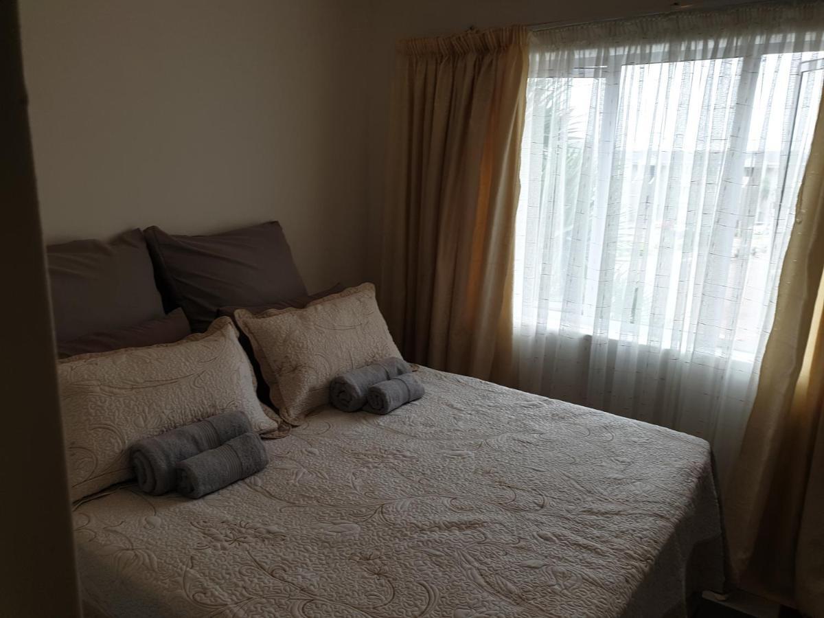 Summersands Durban North Beach Экстерьер фото